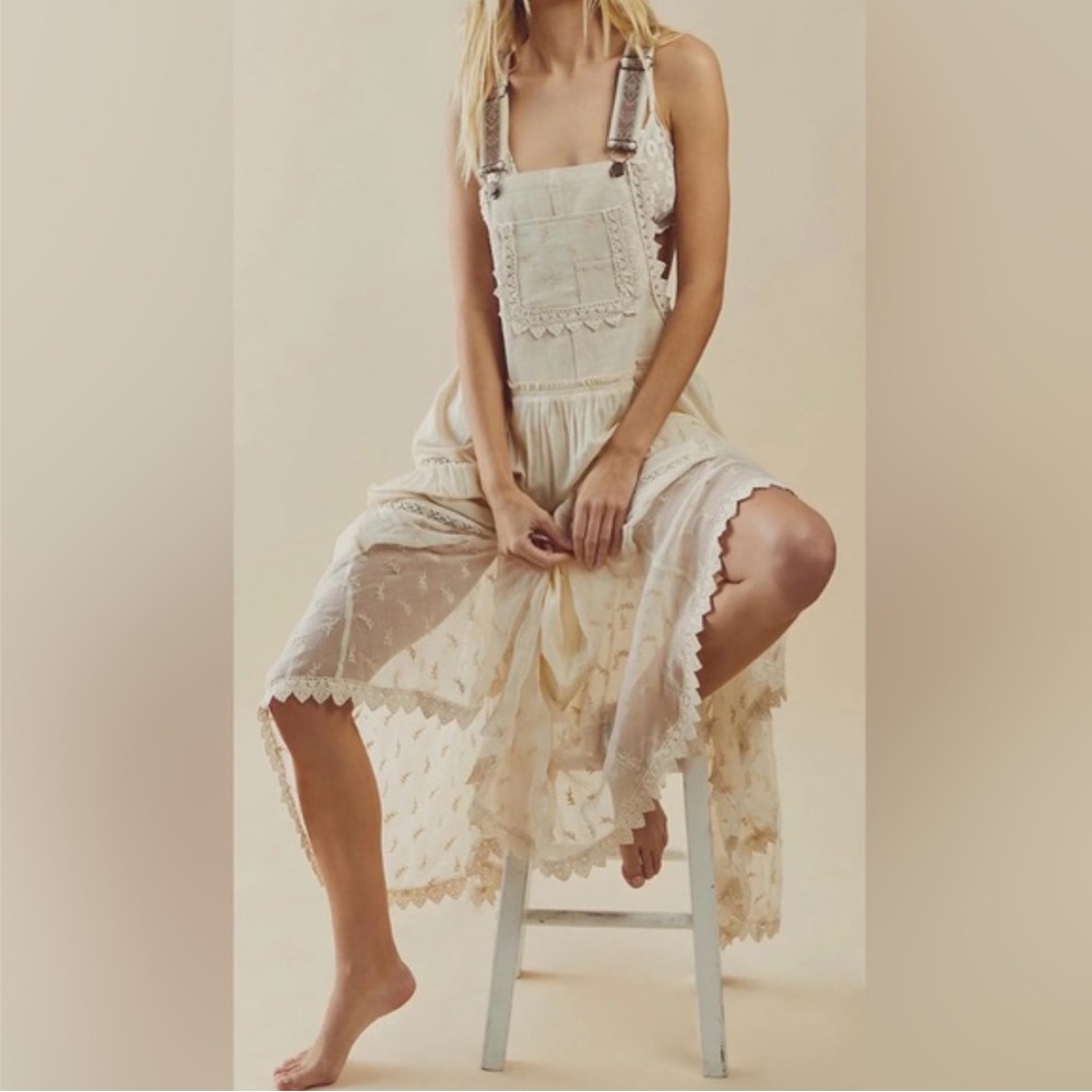 NWOT Embroidered Maxi Pleated Tiered Flowy Overall Bib Dress